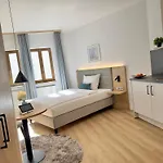 Apartmenthaus Blauer Wolf By For Living Gunzenhausen