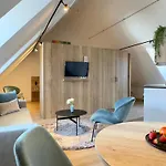 Apartmenthaus Blauer Wolf By For Living Apartment